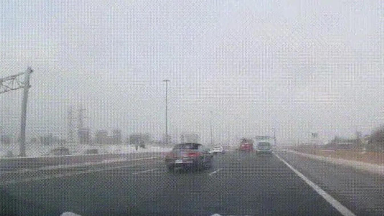 Ugye ön gondol másokra is, és letakarítja az autójáról a jeget, mielőtt halálos balesetet okozna? – videó