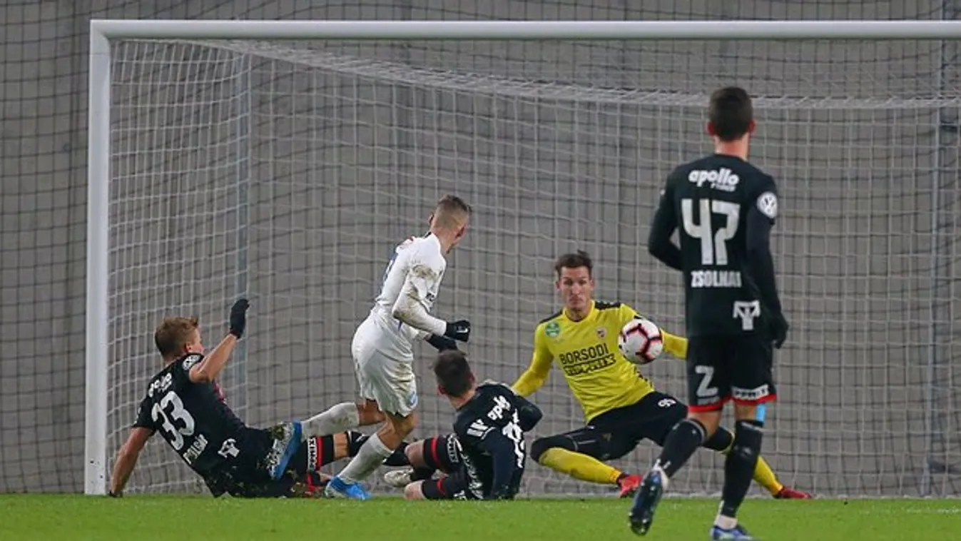 Ajaxos szólógóllal mattolt Schön