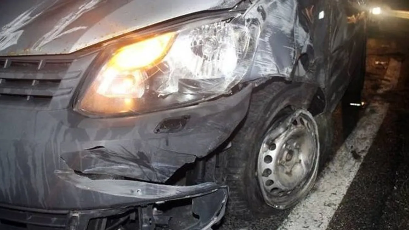 Elfutott egy felborult autó sofőrje az M1-esen