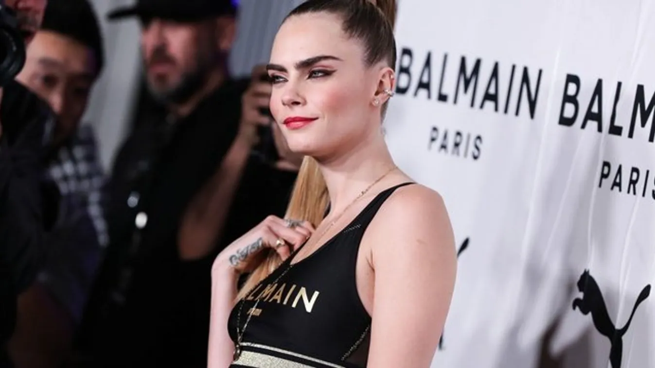 Fürdőkádban csókolózós képpel kívánt boldog születésnapot Cara Delevingne - fotó