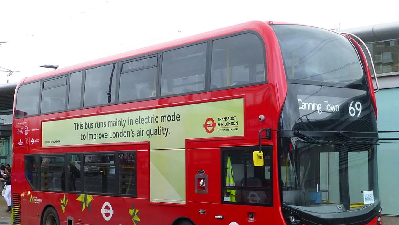 Felhangosítják a londoni buszokat