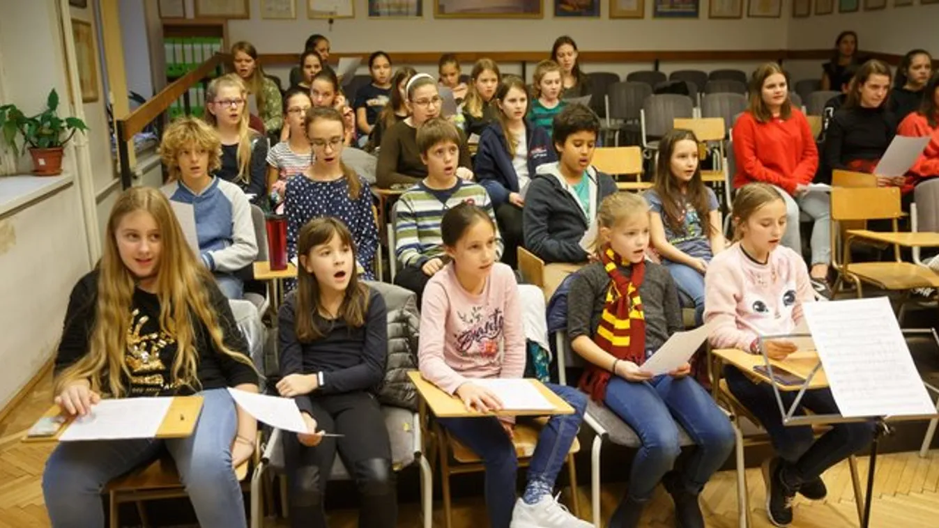 Családdá kovácsol a kóruséneklés