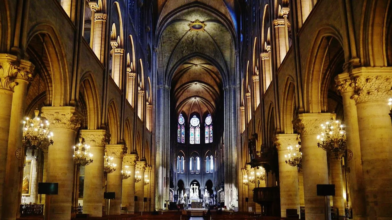 Még mindig beomolhat a Notre-Dame mennyezete