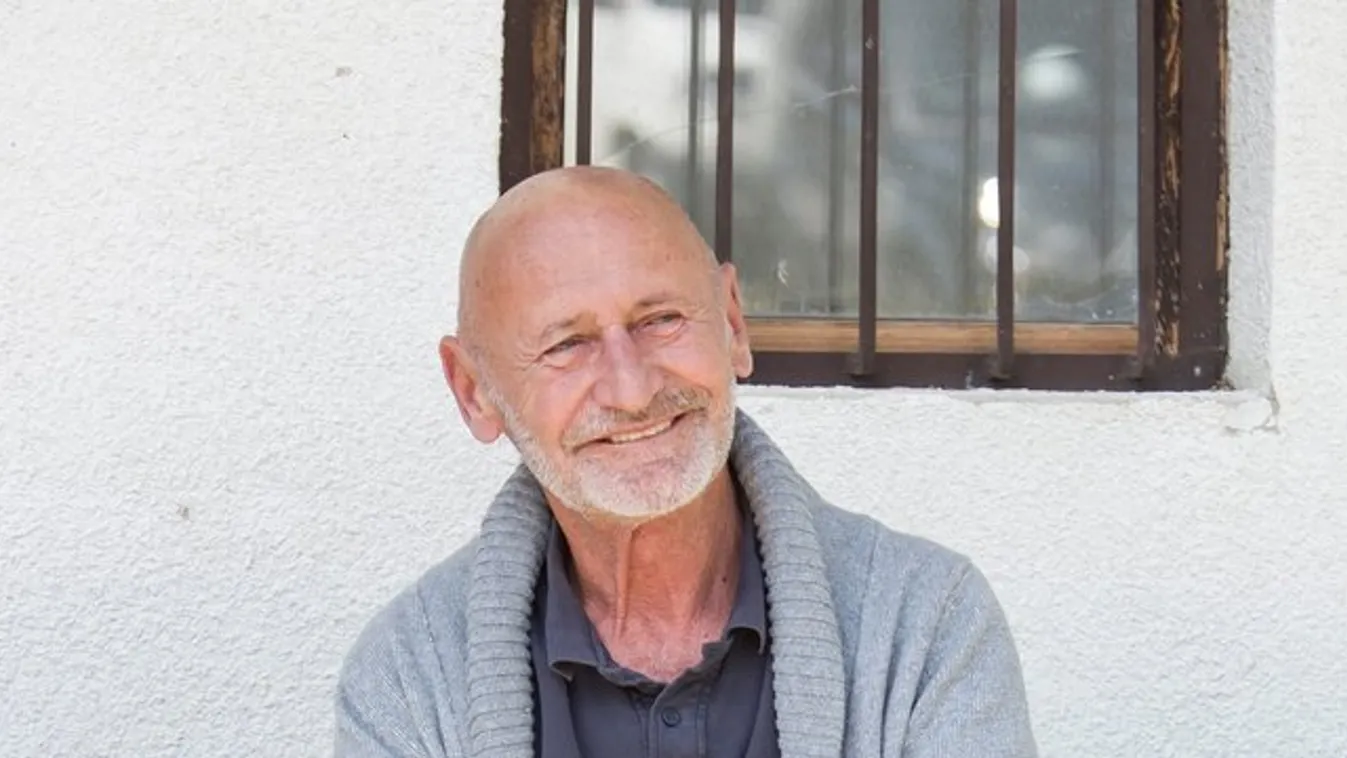 Reviczky Gábor: Nem szabad abbahagynom a dohányzást