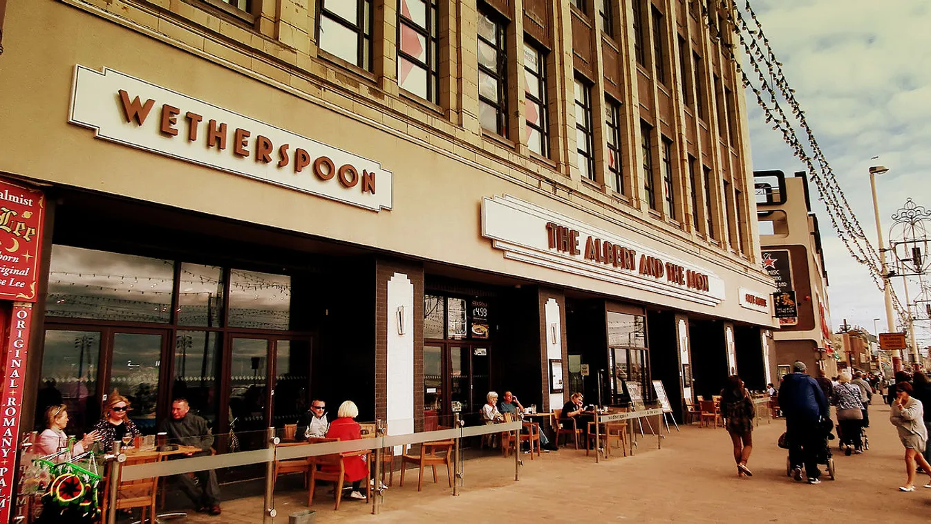 Pub lesz London legszebb bankjából