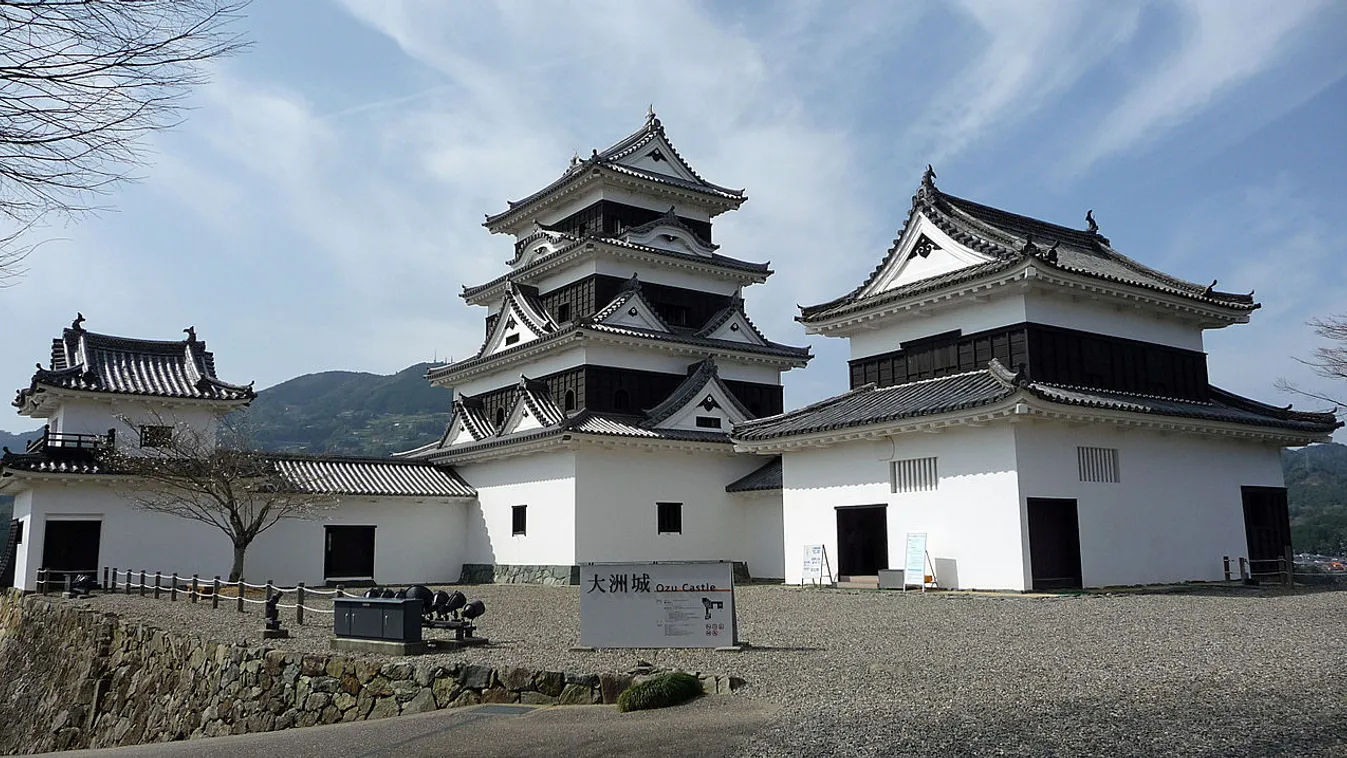 Két japán kastély is megnyitja hálószobáit a látogatók előtt