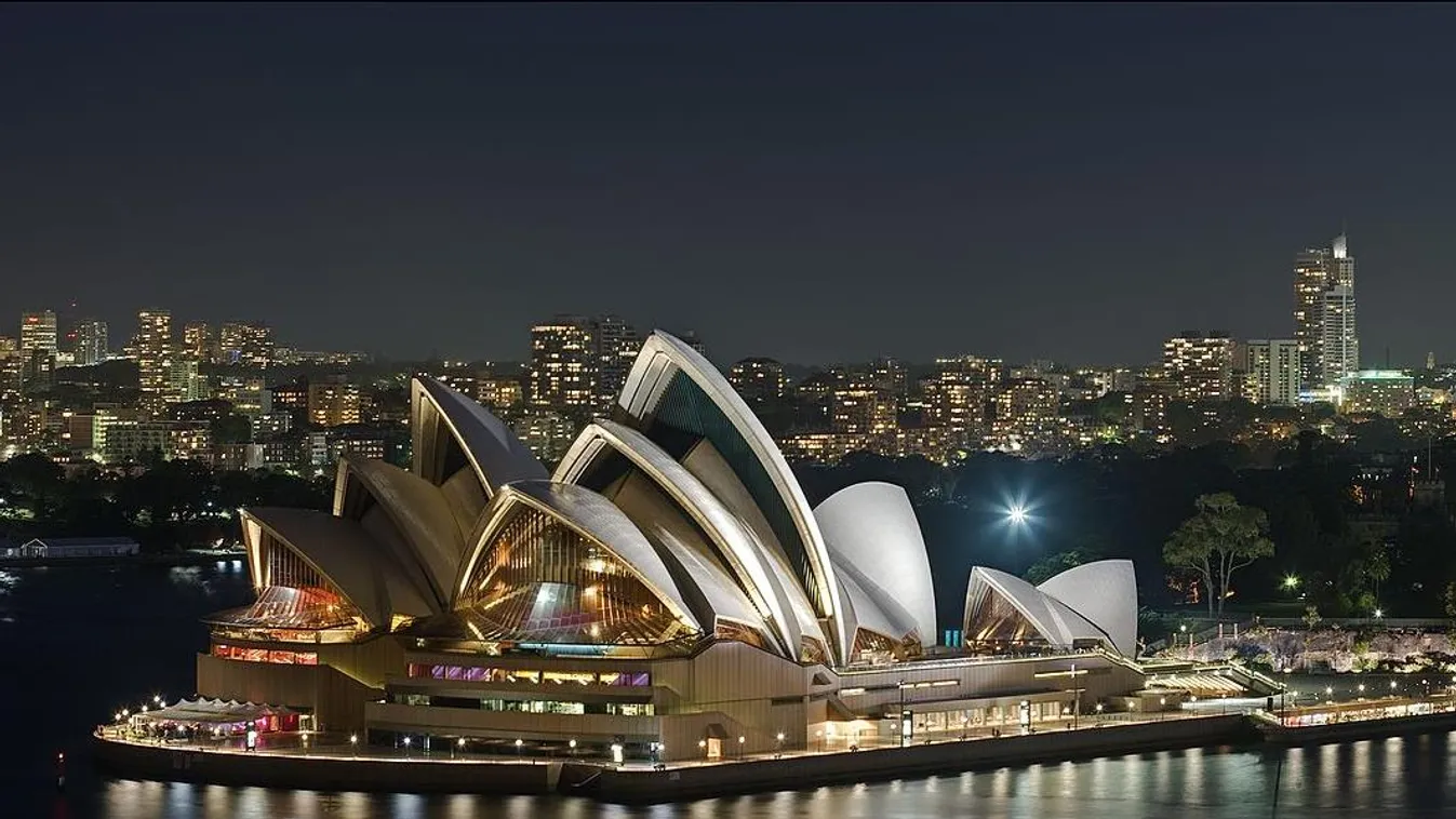 Még soha nem láthatták így a Sydney-i Operaház vitorláit