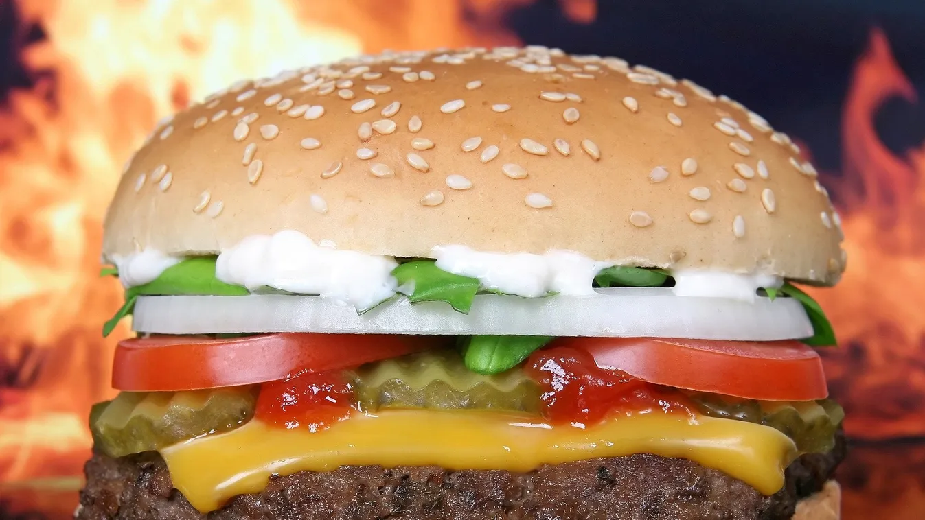 Ilyen merész reklámot még egy hamburger sem vállalt be