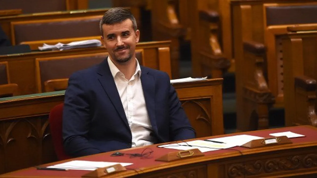 Százmilliókat vitt ki a frakcióból az anyagi gondokkal küzdő Jobbik