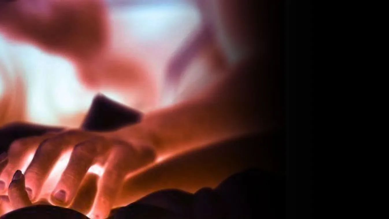 Inkább hitt az anya a lányát zaklató pedofilnak, mint a gyermekének - Feleségül ment hozzá, pedig fel kellett volna jelentenie - 18+