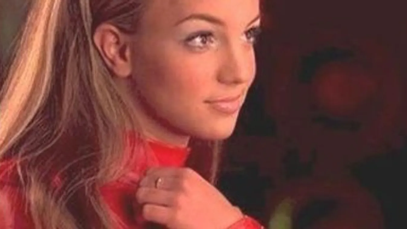 Hoppá! Húsz éves lett Britney, ”Oops!...I Did It Again” című slágere