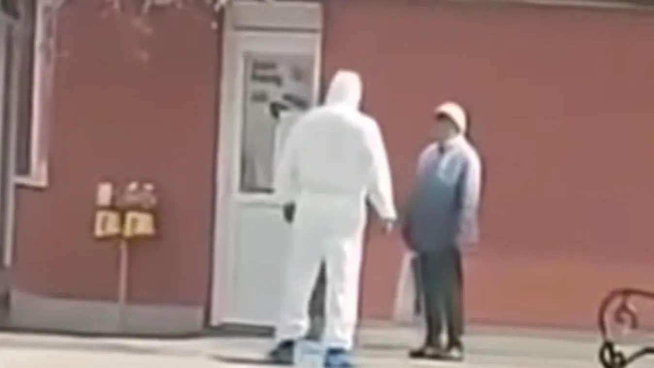 A rendőr sem tudta hazazavarni a karanténban lévő tatabányai nénit – videó