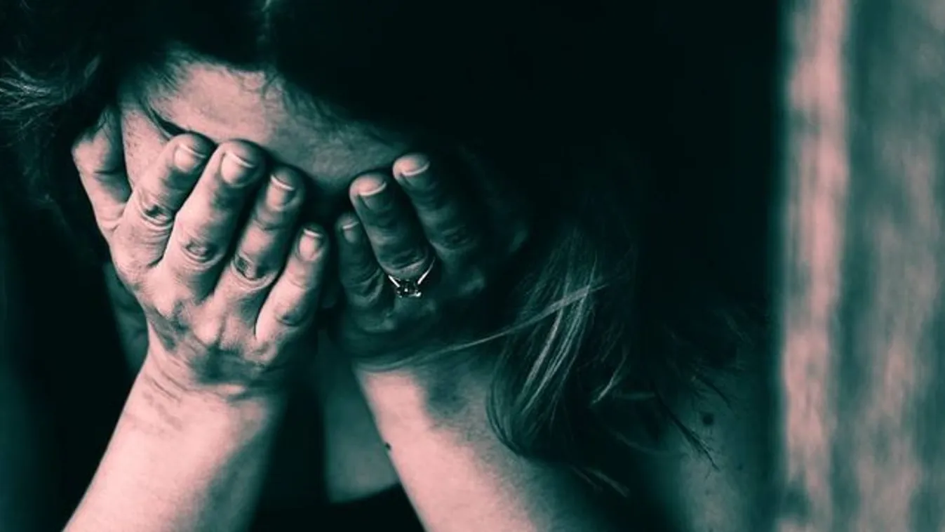 Rémálomból ébredt a kislány – az édesanyja ahelyett, hogy megvigasztalta volna, megerőszakolta – 18+