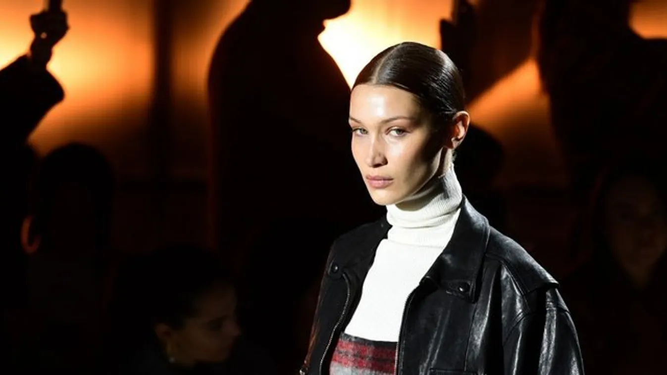 Ha Bella Hadid nem firkálja össze friss fotóját, akkor az Insta tuti letiltaná! szuperszexi poszt