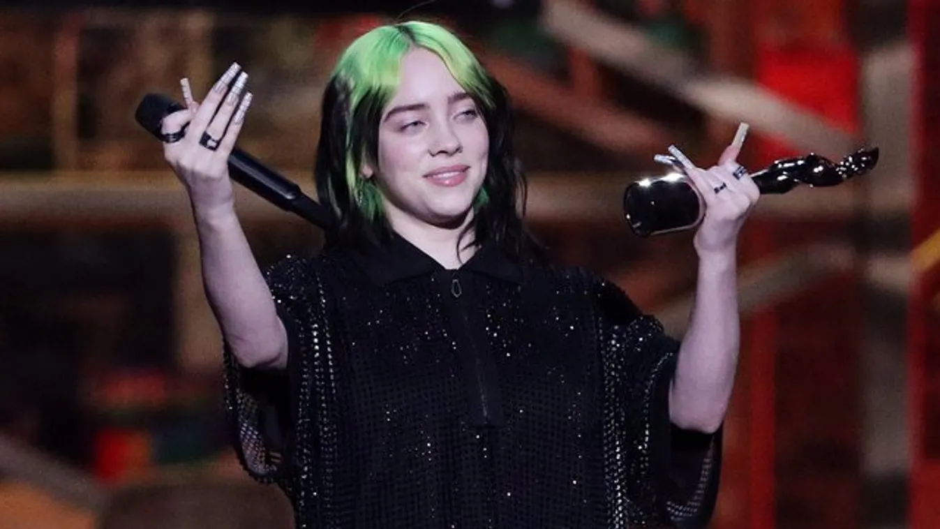 Billie Eilish megmutatta, ki ő a ruhái alatt – videó