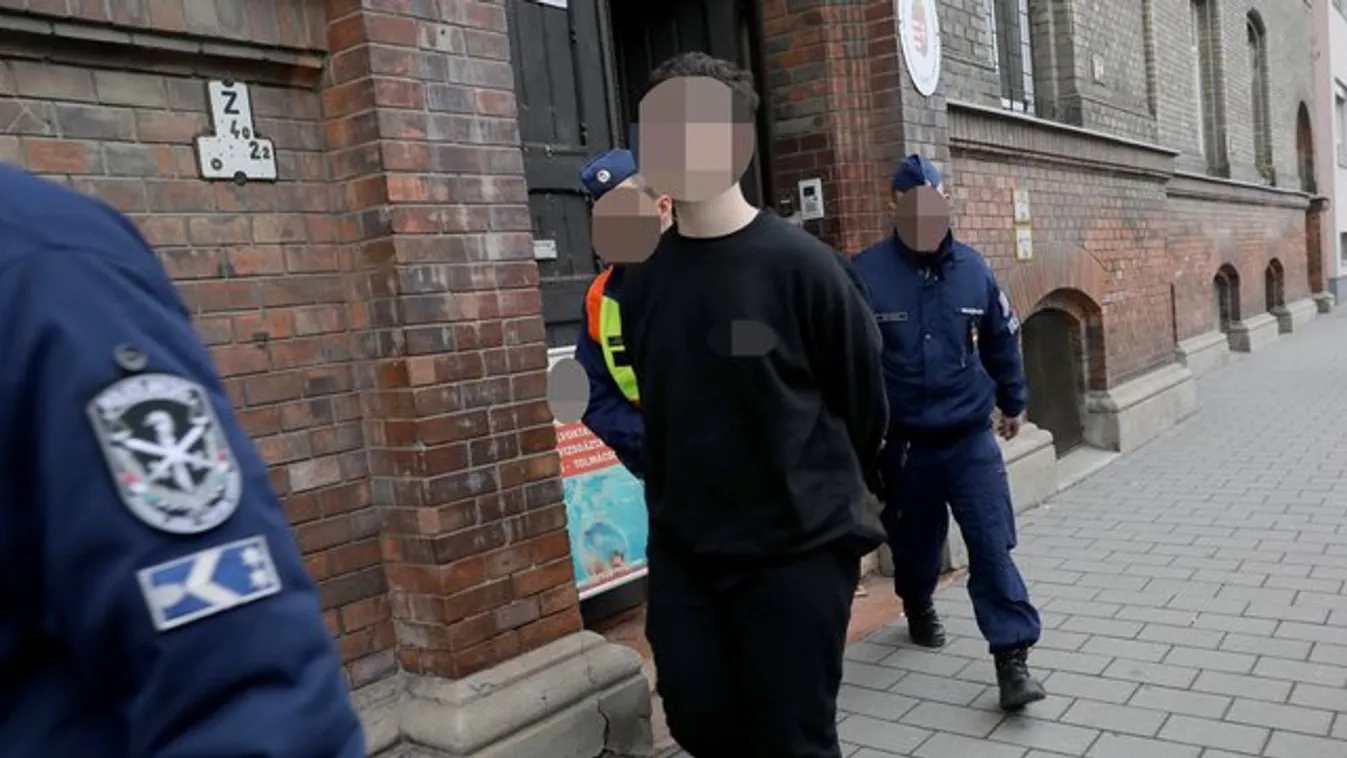 Botrány a győri iskolában – Nem küldené börtönbe diákját a megkéselt tanárnő