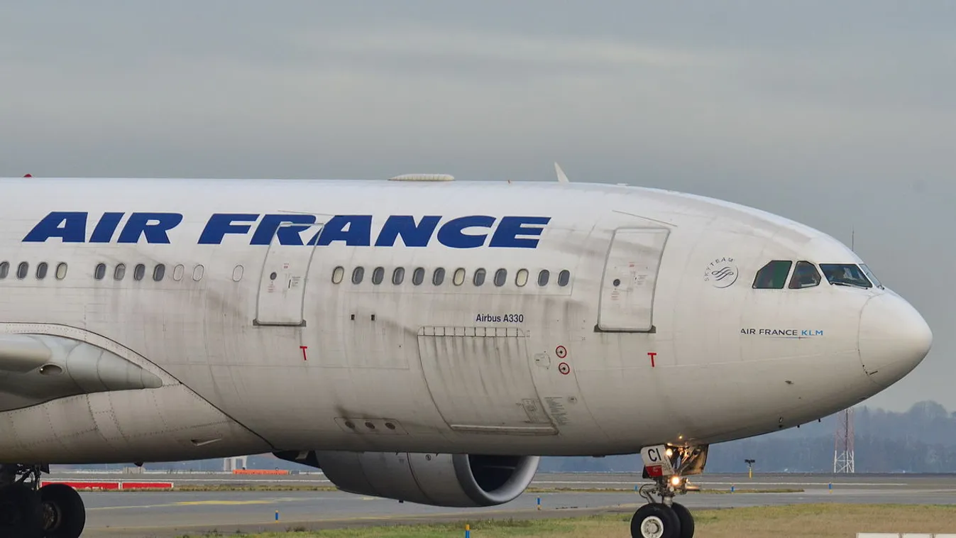 Rálőttek egy Air France gépre Kongóban