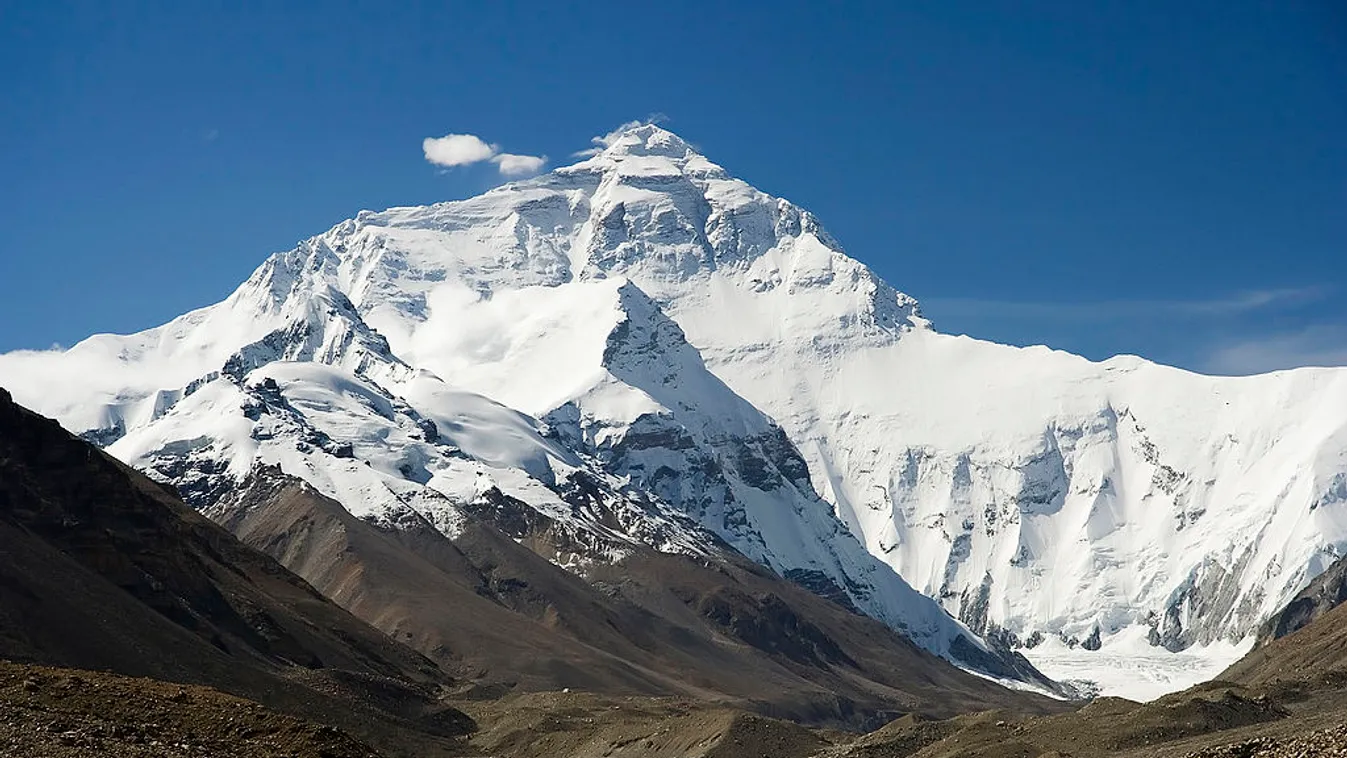 Egy kisfiú Mount Everestnyi távot tett meg egy nap alatt
