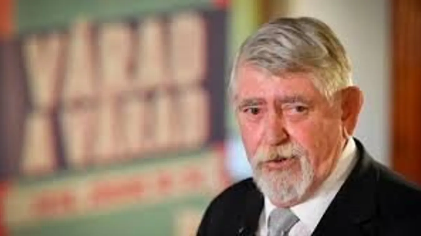 Kásler: telefonos előjegyzéssel indulhat újra az egészségügyi ellátás