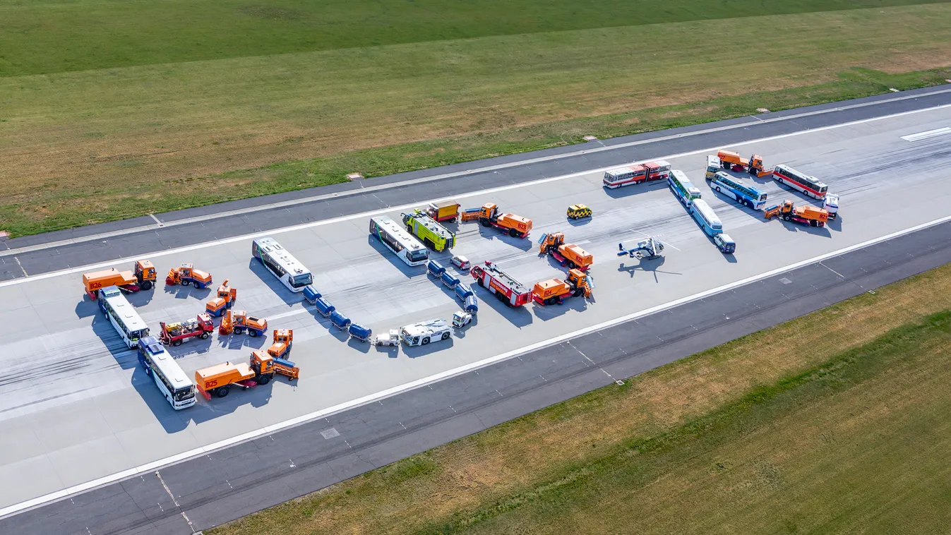 Különleges installációval ünneplik Ferihegyet