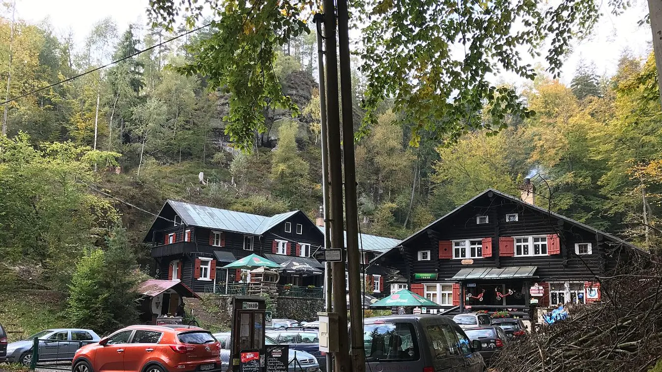 Leégett cseh Svájc nemzeti parkjának legendás vadászháza