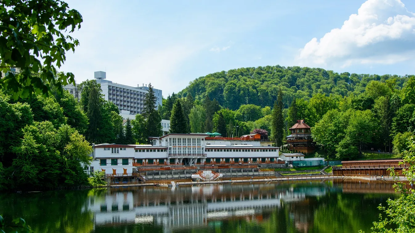 Kiderült mikor nyit a Medve-tó strandja