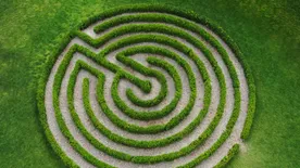 Mit gondol, hol található a világ legnagyobb útvesztője?