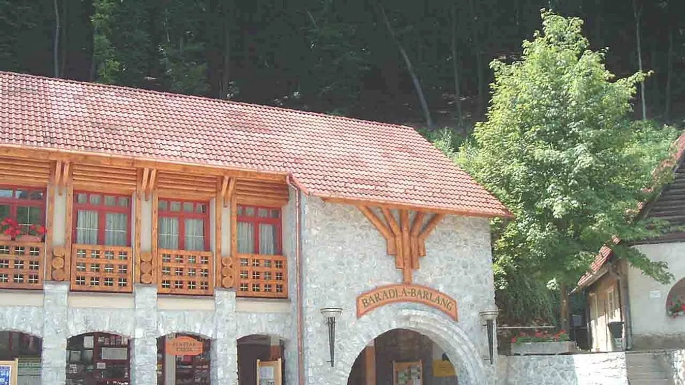 Könnyű túrán járhatja be a népmesei szépségű Törőfej-völgyet