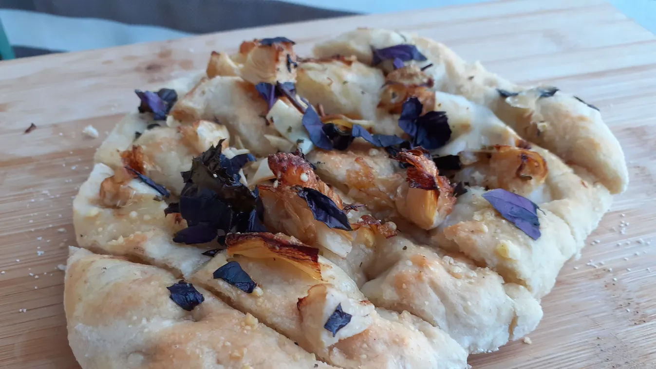 A kérdés az, hogy ki éhesebb? Mi vagy a focaccia