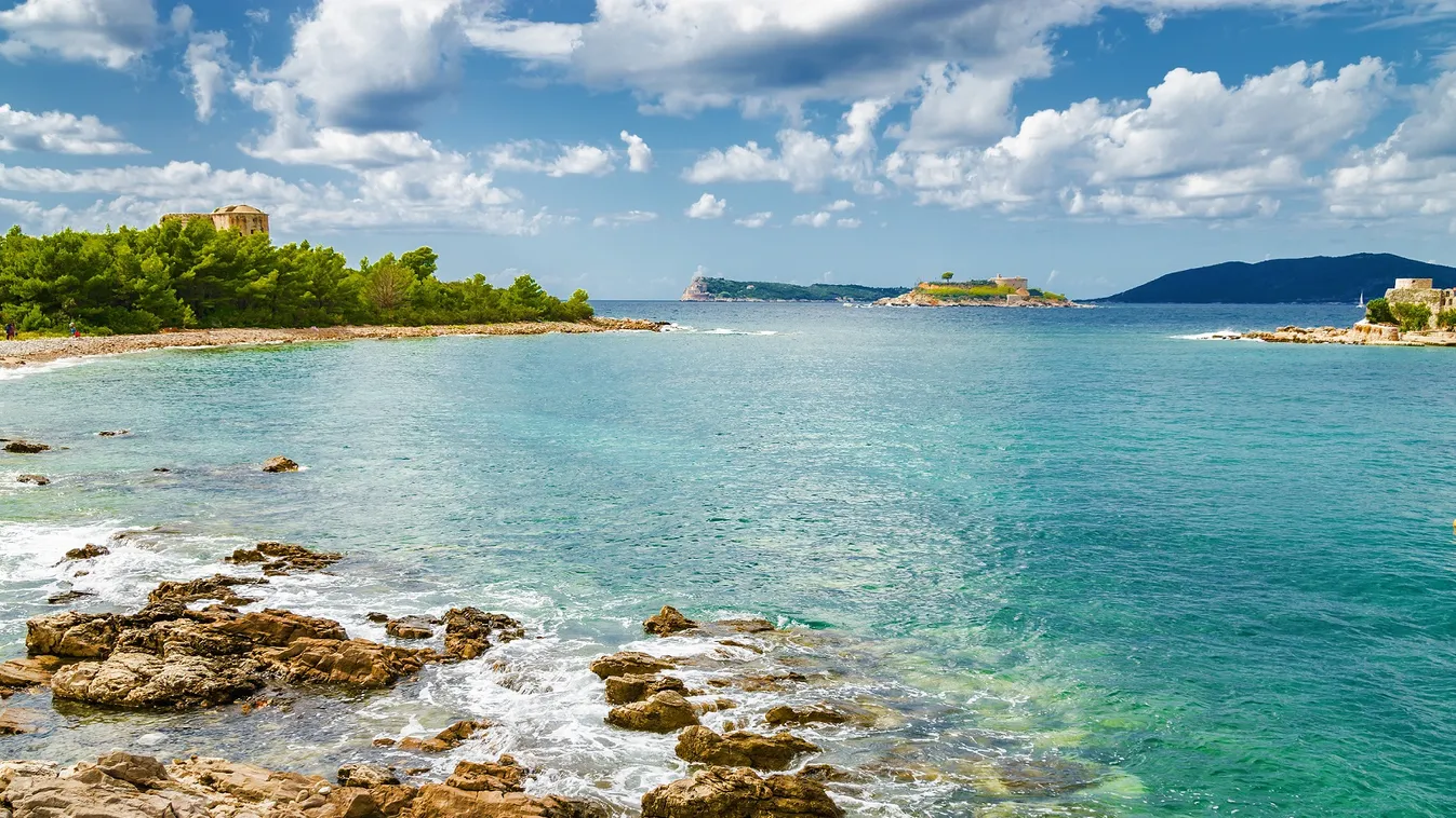 Megnyitotta kapuit Montenegró legújabb strandja