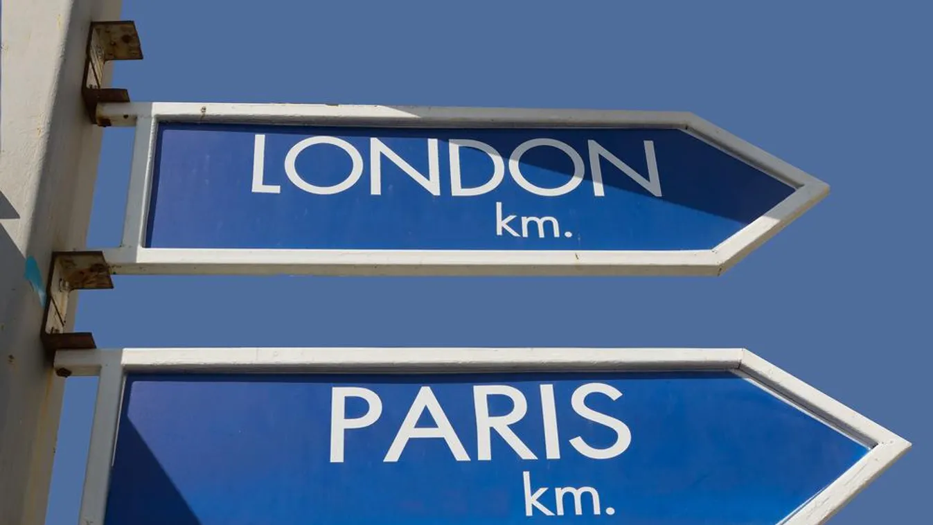Egy kilencéves kisfiú lefutotta otthonában a London-Párizs távolságot, és a Csatornán is átevezett