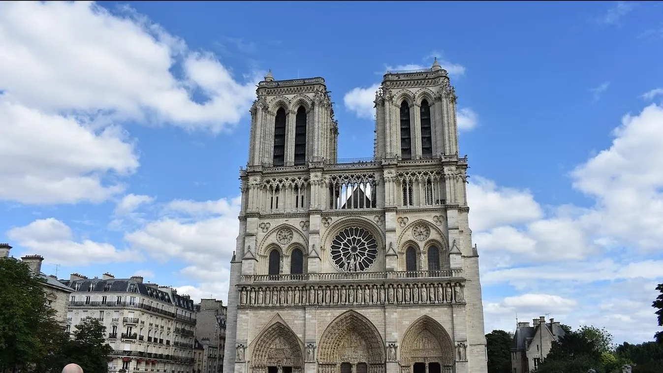 A tűzvész után először fogad látogatókat a Notre-Dame-i kripta