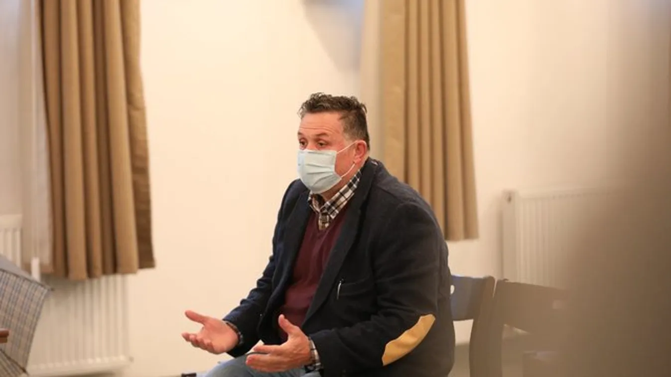 Folytatódik! Galambos Lajcsinak nem tetszett a bíró döntése, átrendezte a tárgyalótermet
