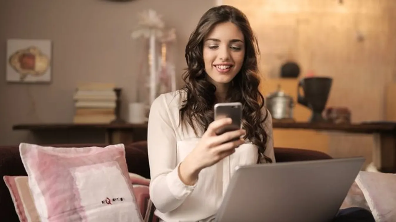 Hoppá! Új funkciójával segíti a karantén alatti randizást a Tinder