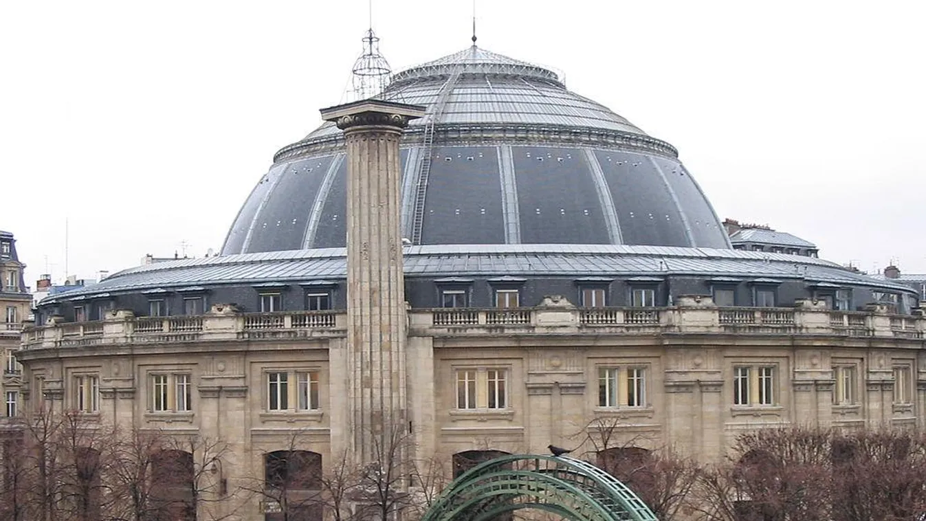 Gabonatőzsde épületéből lett kortárs művészeti múzeum Párizsban