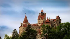 A törcsvári Drakula-kastélyból közvetítenek zenés halloween-partit