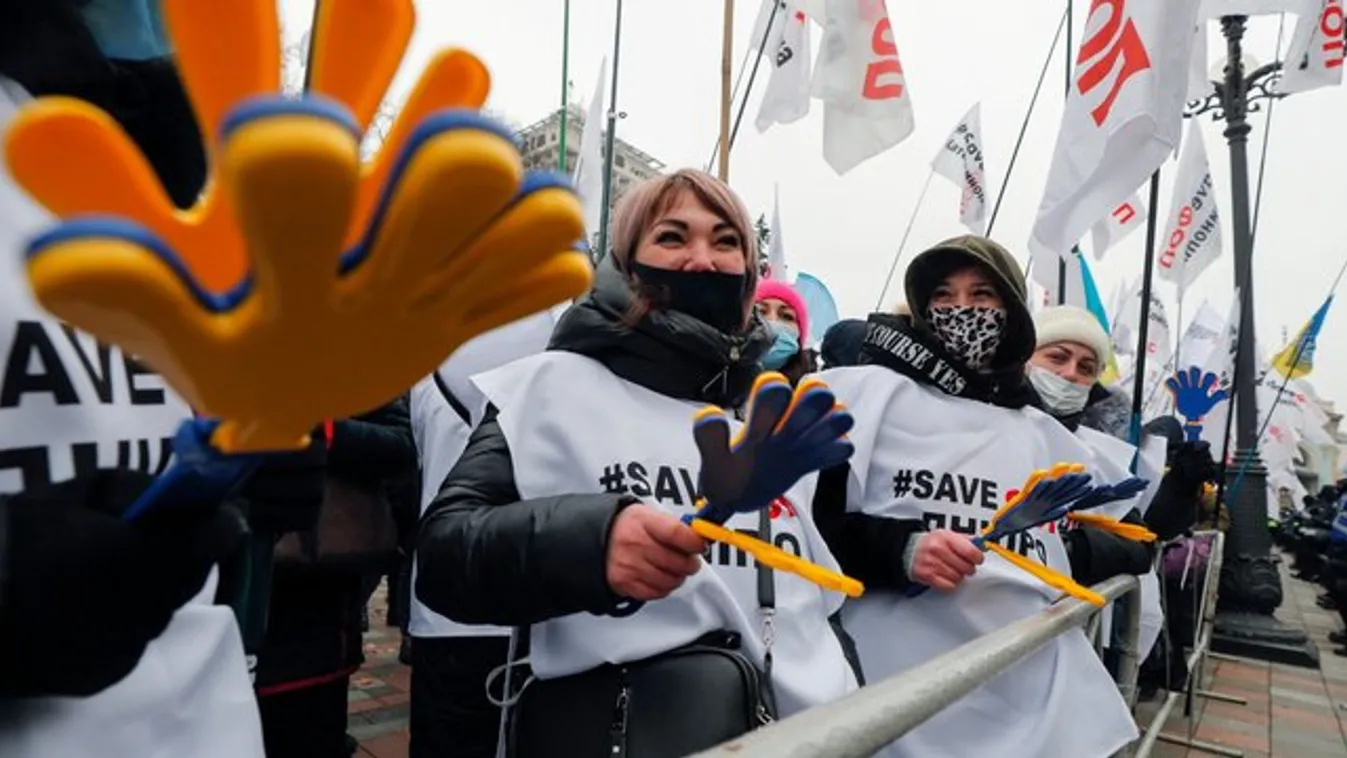 Az ukrán parlament nem szüntette meg a hétvégi karantént