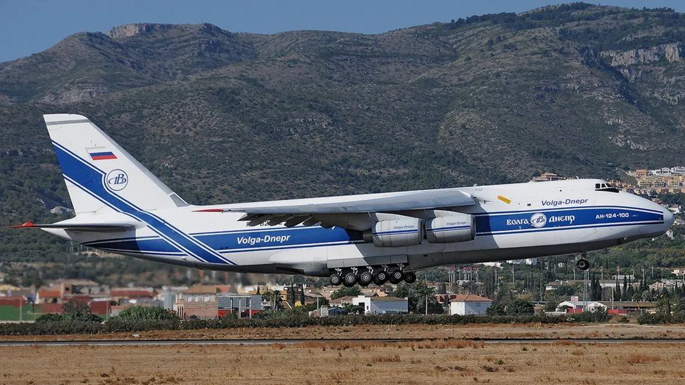 Balesetet szenvedett egy Bécsbe tartó, Antonov Ruszlán típusú áruszállító