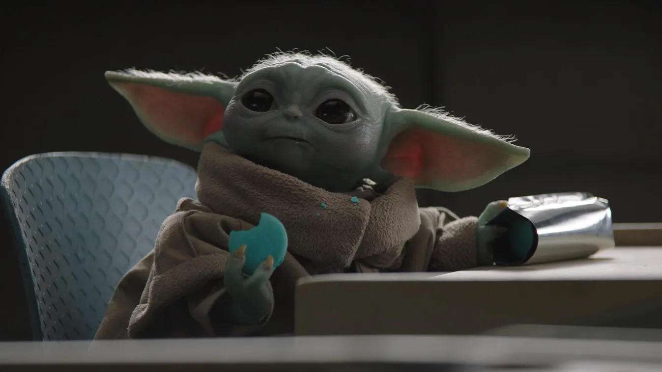 Nem olcsó, de a rajongók már begyűjthetik Baby Yoda zöldeskék macaronjait is