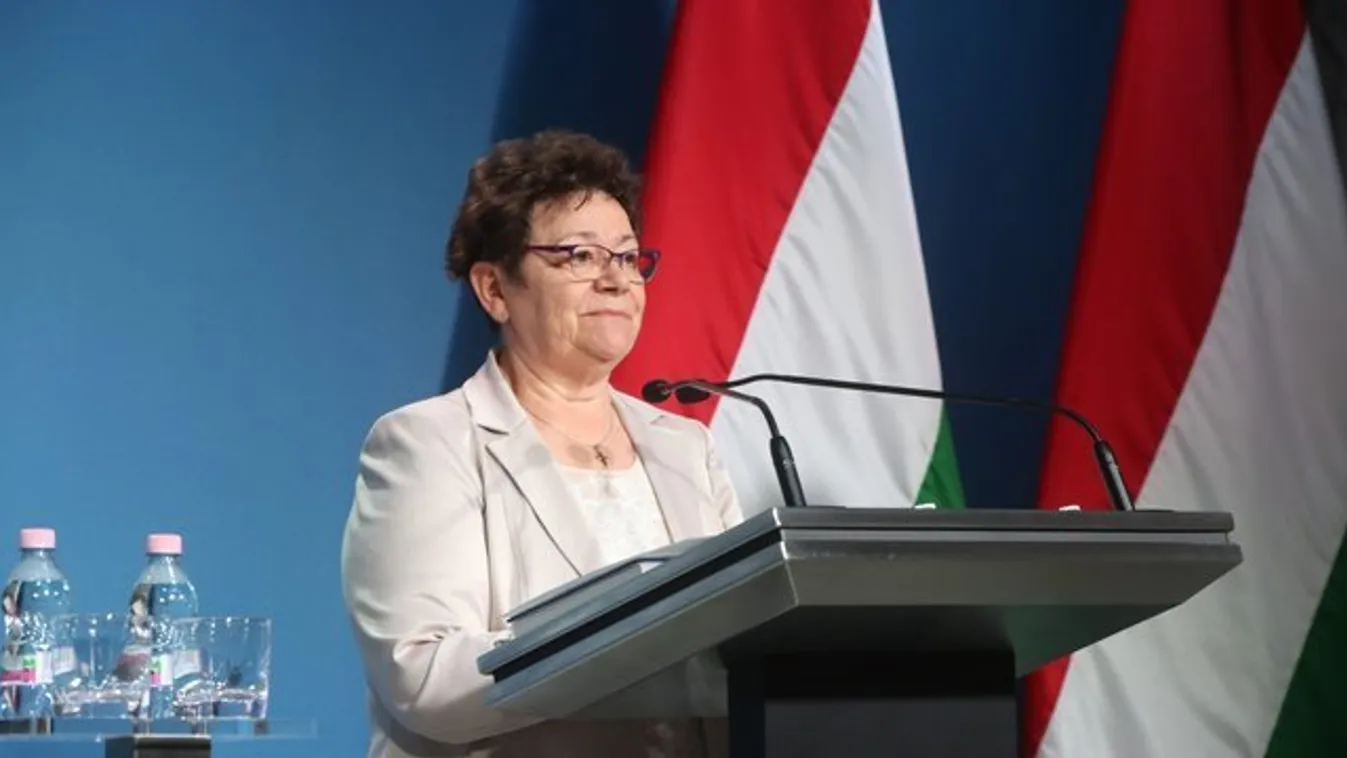 Koronavírus - Tisztifőorvos: mindenki tartsa be a szigorodó higiénés szabályokat, mindenkinek felelőssége van