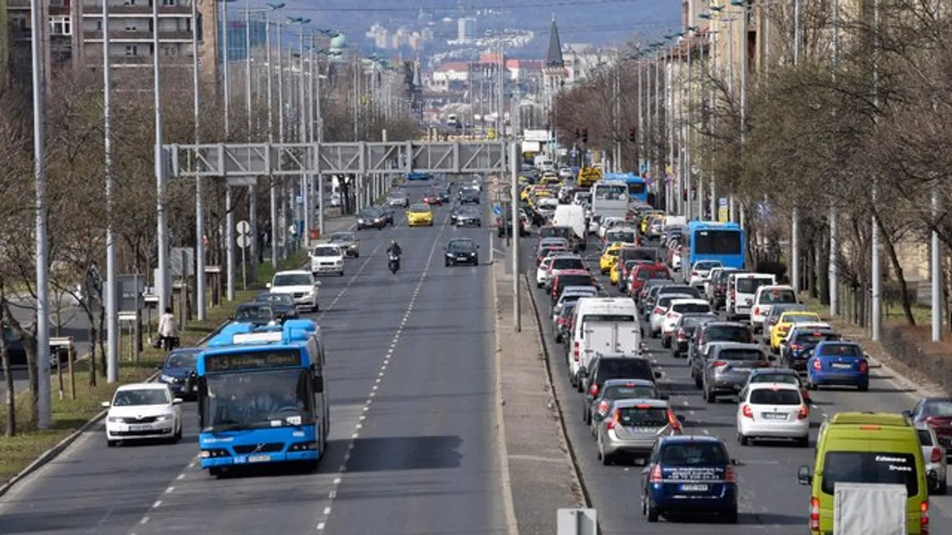 Káoszba fullad a budapesti közlekedés