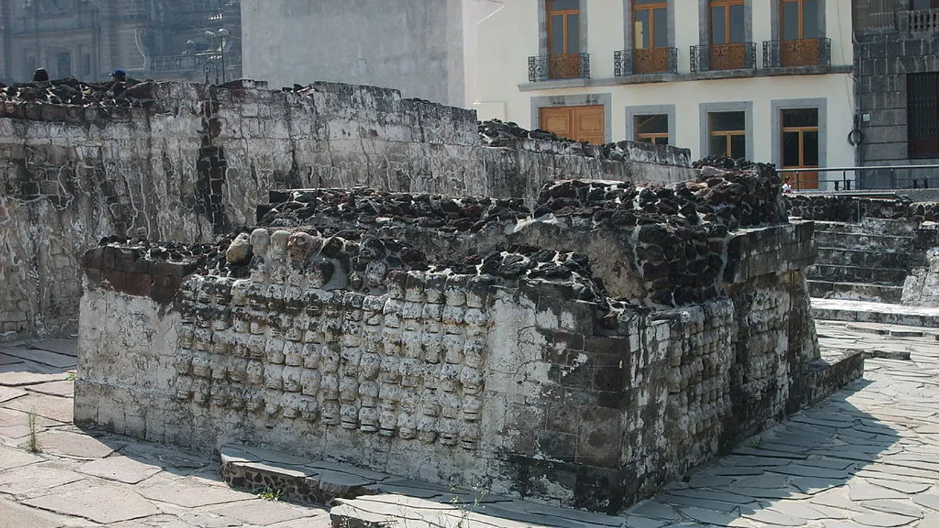Újabb leletekkel bővült a mexikóvárosi azték koponyafal
