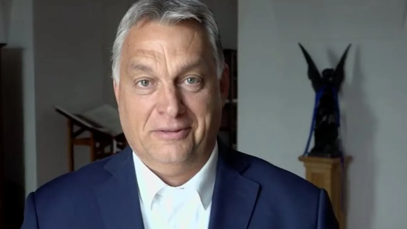 Helló ubikkal, Fradival és unokás poszttal kíván boldog új évet Orbán Viktor – videó