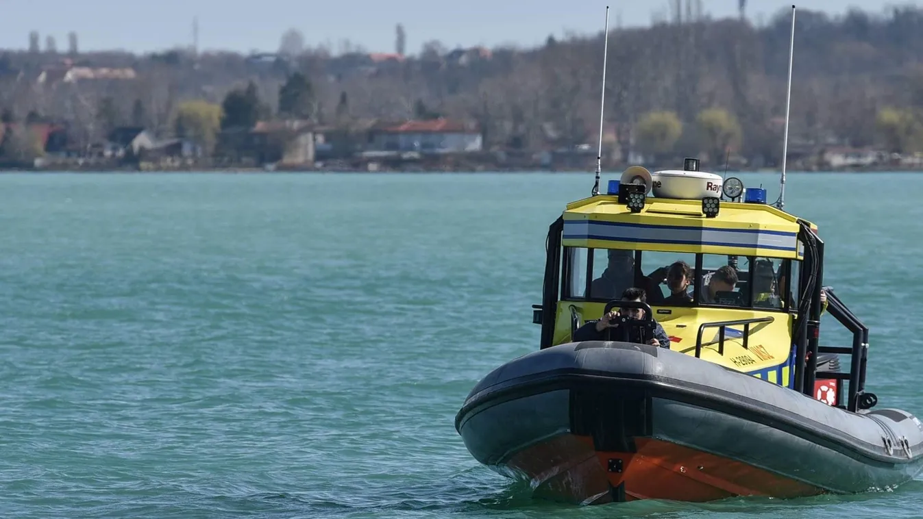 Egyre népszerűbb megmártózni a téli Balatonban, de nem mindegy, hogyan