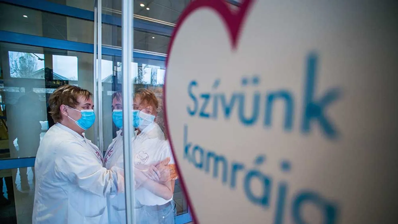 Koronavírus - Speciális látogatószobát alakítottak ki a kardiológiai intézetben