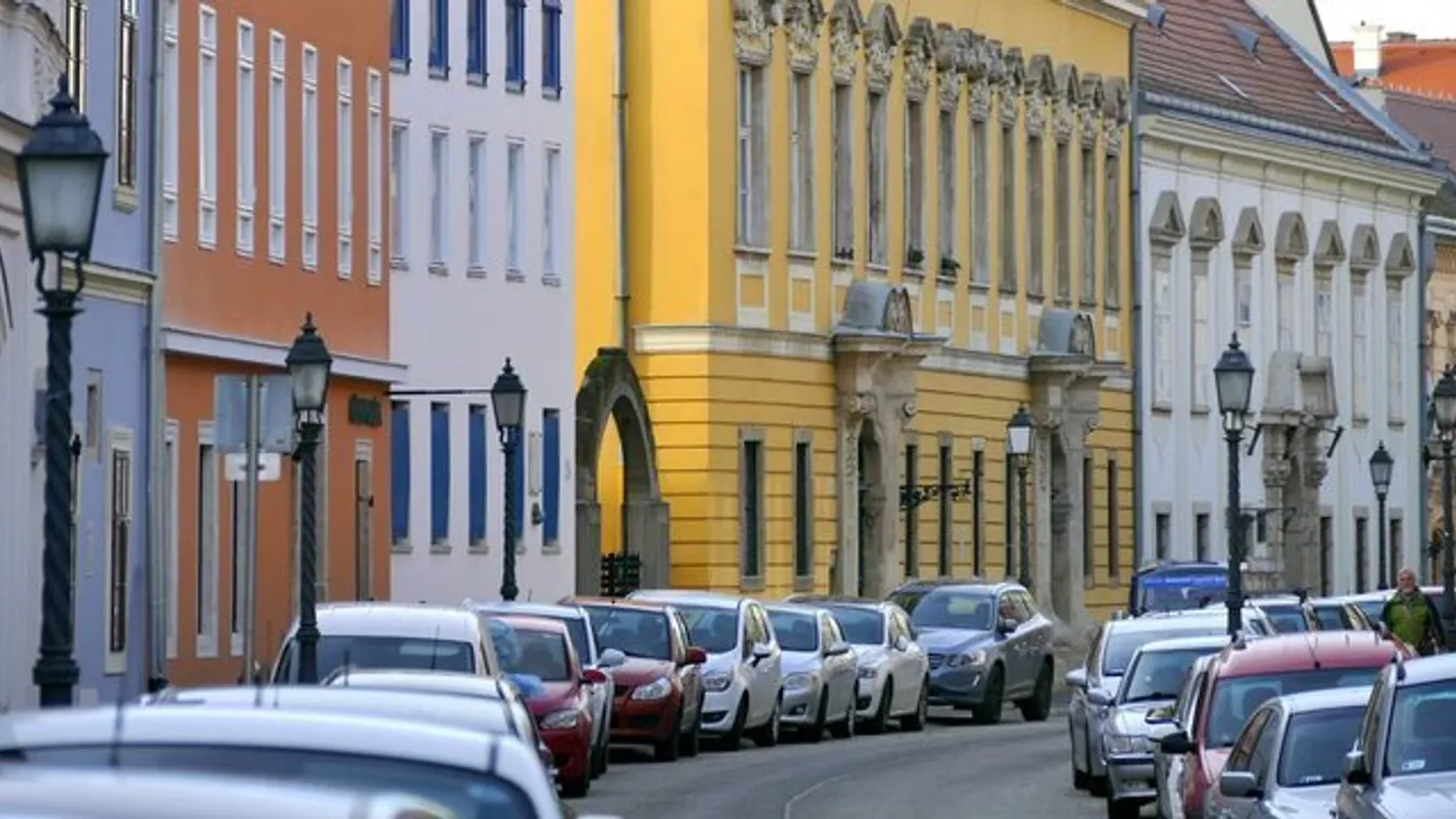 Fontos dolgot jelentett be a parkolásról és a digitális oktatásról Szentkirályi Alexandra