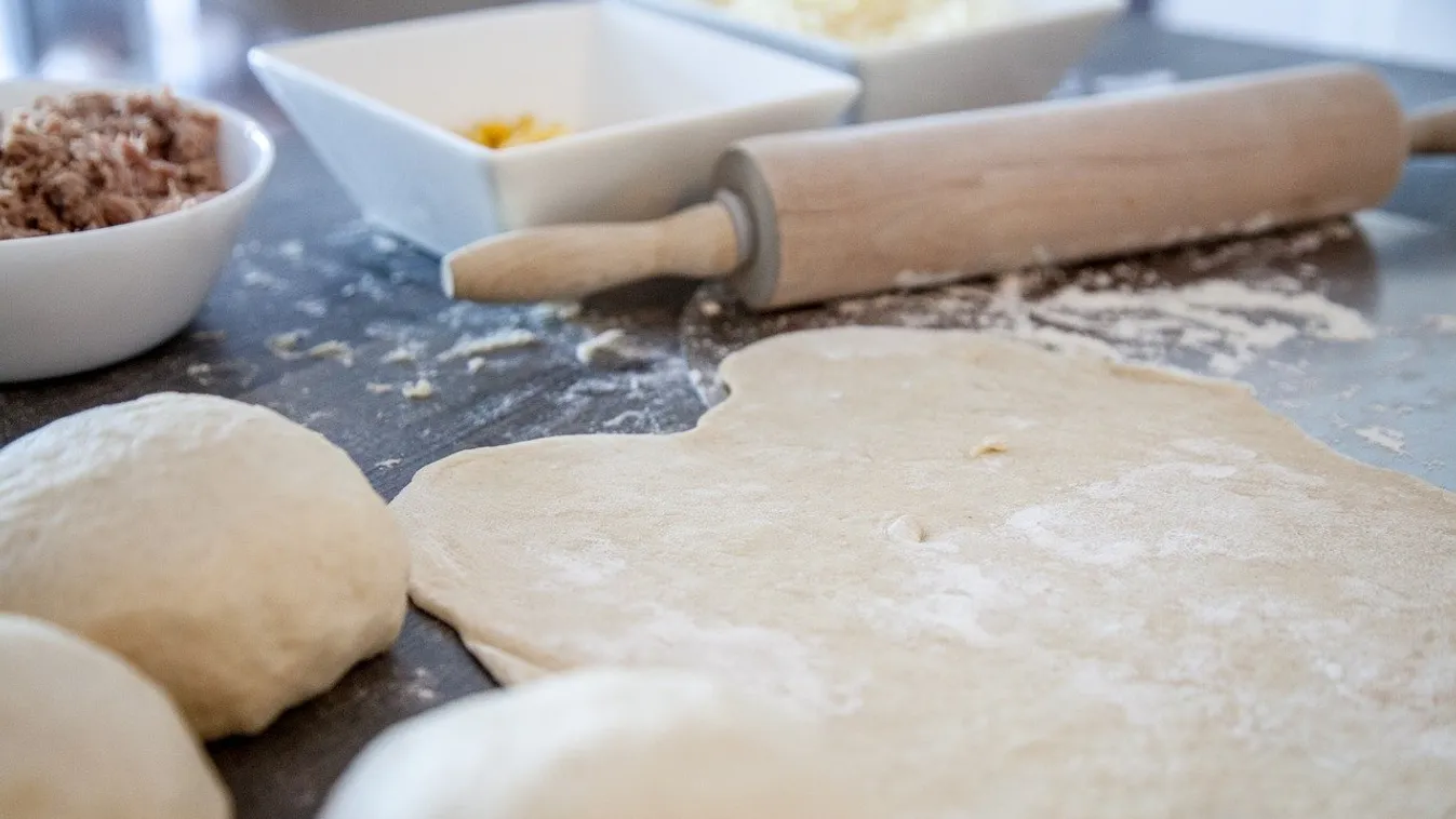 Nápolyban pizzából készült betlehemmel várják a karácsonyt