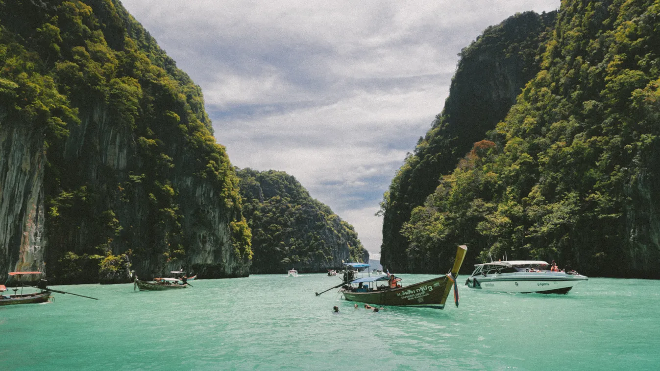 Bambuszból épült meditációs katedrális a thai királyi családnak