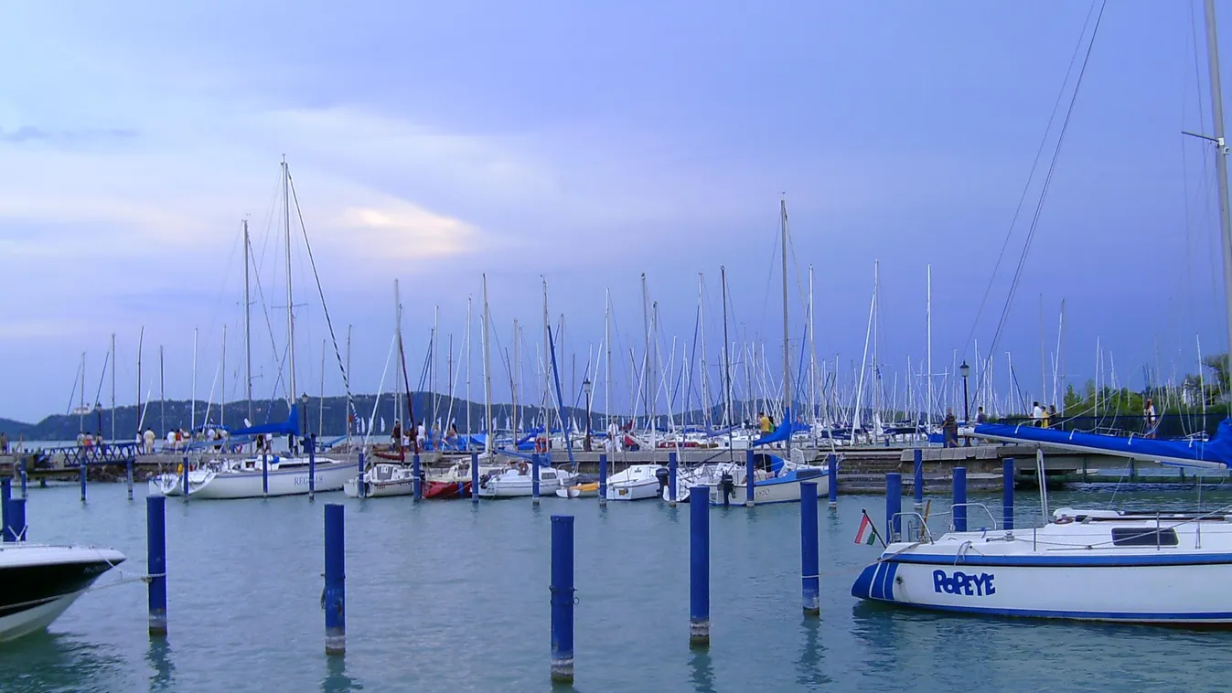 Még mindig van egy hónapja a pótlóbuszoknak Székesfehérvár és Balatonfüred között