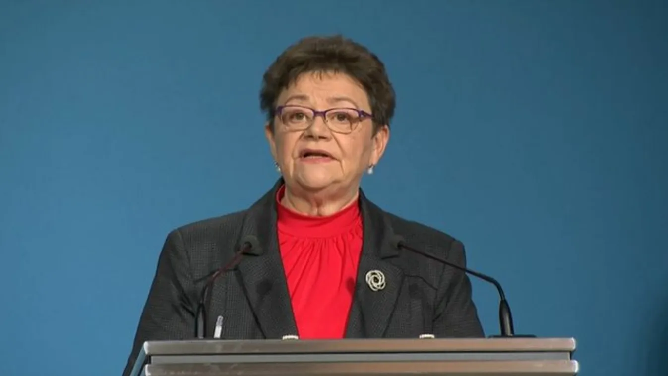 Müller Cecília: Nem kérdés, beoltatom magamat
